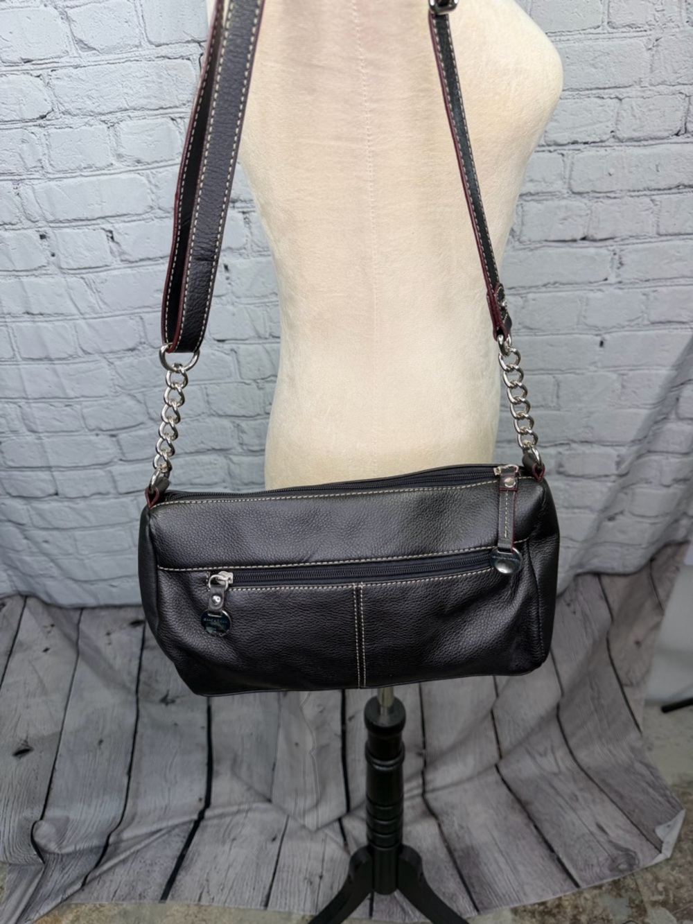 Isaac Mizrahi crossbody bag - Picture 2 of 8